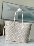 Louis Vuitton Green Neverfull Women MM Tote M46102