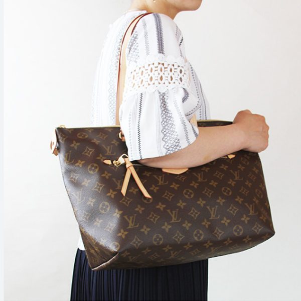 Louis Vuitton Monogram Canvas Iéna M42267