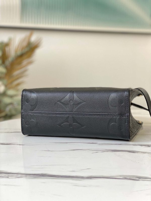 Louis Vuitton Onthego Black PM Leather M45660