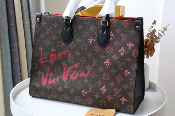 Louis Vuitton Onthego M45888 Valentine Monogram Lipstick MM