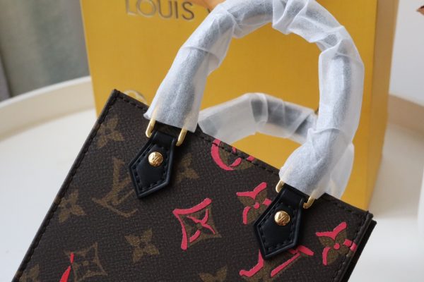 Louis Vuitton Petit Sac Plat M80839  Monogram Valentine