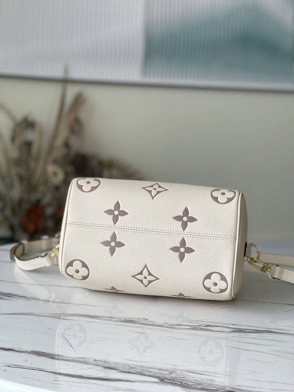 Louis Vuitton SPEEDY25 Bandoulière White Monogram Empreinte M58947