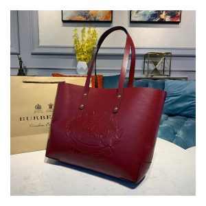 burberry-small-embossed-crest-leather-tote-40802081-2.jpg