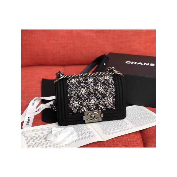 Chanel Small Boy Chanel Handbag A67085