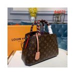 Louis Vuitton Monogram Canvas Montaigne BB M44671