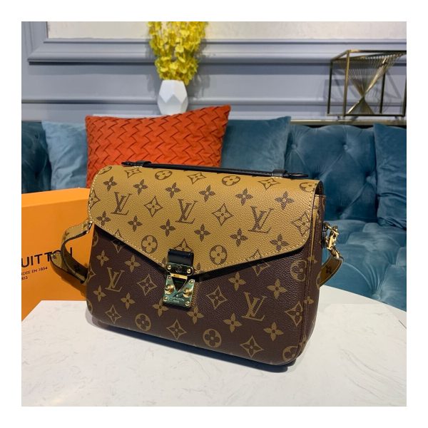 Louis Vuitton Monogram Canvas Pochette Metis M41465