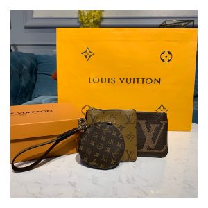 louis-vuitton-trio-pouch-m68756-2.jpg