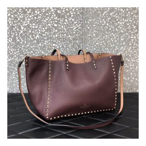 valentino-garavani-medium-double-rockstud-reversible-tote-bag-0067j-apricotburgundy-2.jpg