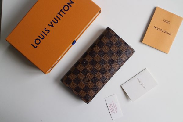 Louis Vuitton Brazza M66540 Damier Ebene Canvas Men Bifold Wallet