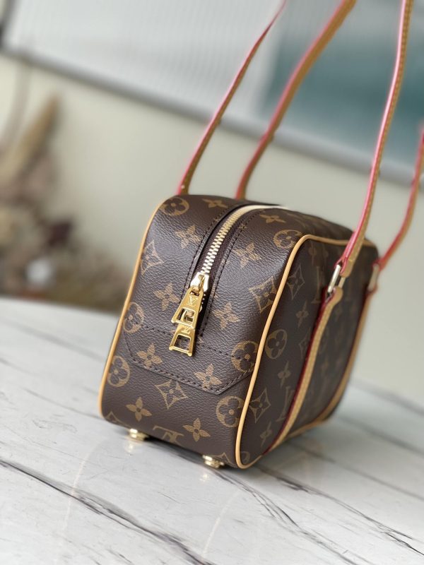 Louis Vuitton Cite Shoulder Bag Monogram M51183