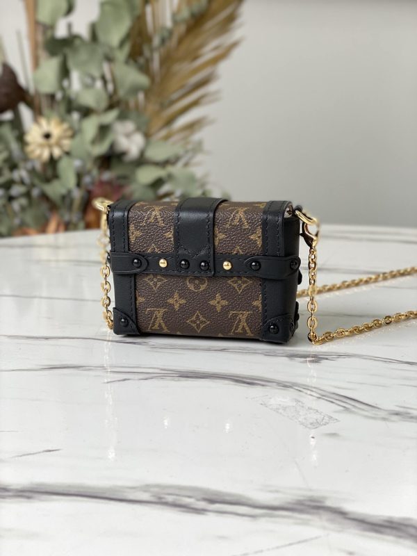 Louis Vuitton Essential Trunk M68566 M68575 MINI