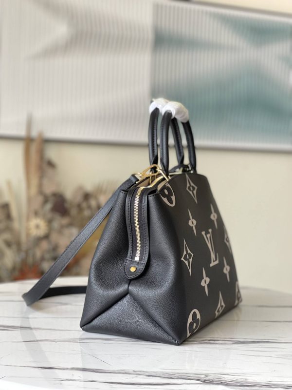 Louis Vuitton Grand Palais M45842 Grey Black Tote