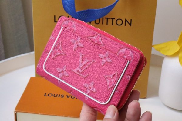 Louis Vuitton Hotpink Zipper Short Women Wallet M81527