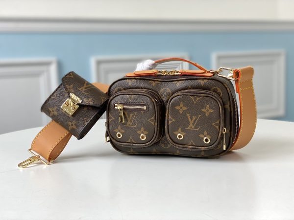 Louis Vuitton Monogram M45672 Men Women