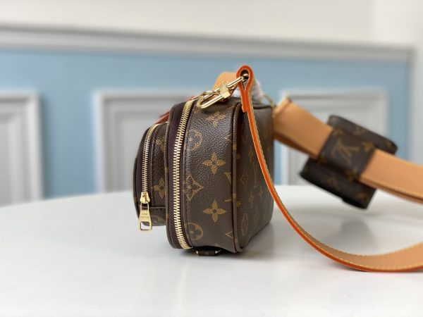 Louis Vuitton Monogram M45672 Men Women