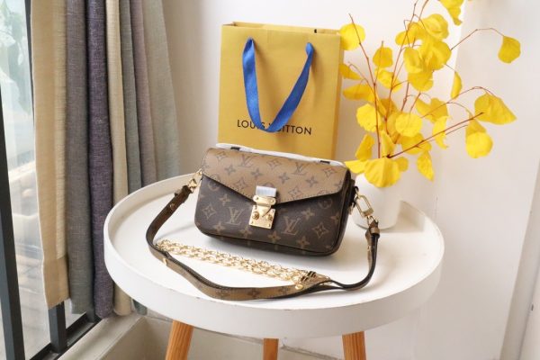 Louis Vuitton Pochette Metis EAST WEST M46279 Brown