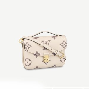 Louis Vuitton Pochette Metis M45596 Cream