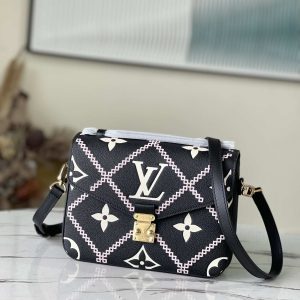 Louis Vuitton Pochette Metis M46028 Black 1