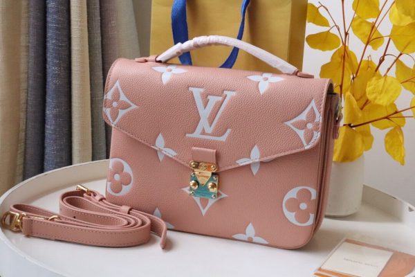 Louis Vuitton Pochette Metis M46302 Rose Milk Pink