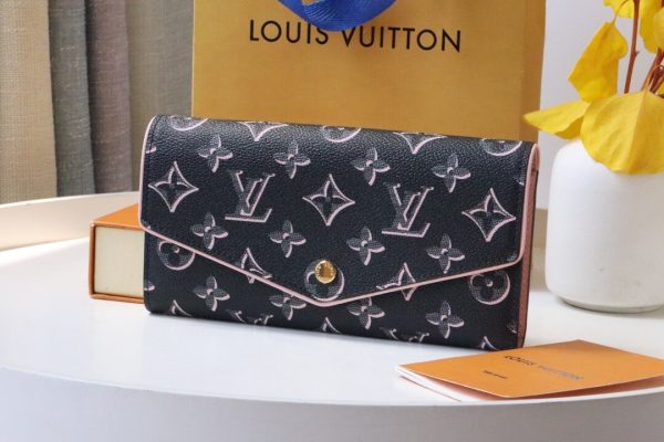 Louis Vuitton Fall For You Long Wallet M81477 Envelope