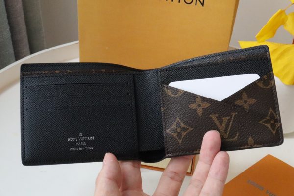 Louis Vuitton Short Unisex Folding Wallet M81537 Monogram Black