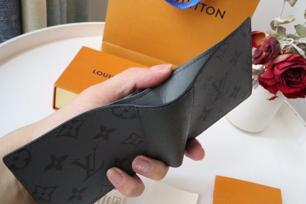 Louis Vuitton Taigarama M30843 Men Wallet Short Wallet