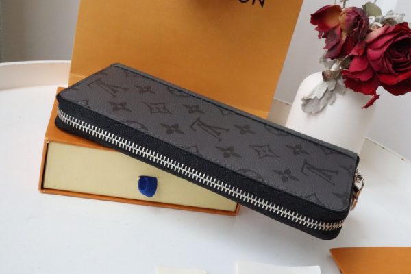 Louis Vuitton M30841 Wallet Vertical Taigarama Men Long