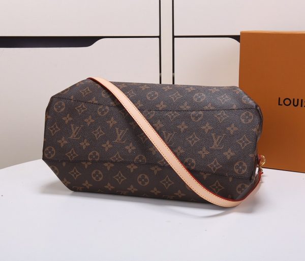 Louis Vuitton Monogram Canvas Rivoli MM PM M44546 M44543