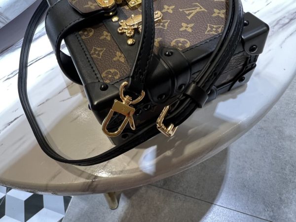 Louis Vuitton Monogram Petite Malle M40273