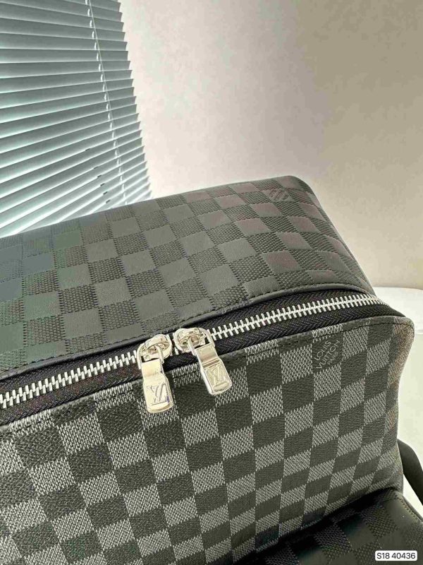Louis Vuitton DISCOVERY Damier Graphite Canvas Backpack N40436