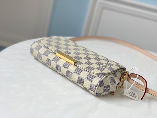 Louis Vuitton FAVORITE Purse Clutches 3 colors