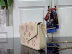 Louis Vuitton Pochette Felicie M82047 Cream