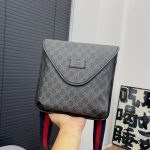 Gucci GG Supreme Black 598604 Medium Messenger Bag A950409