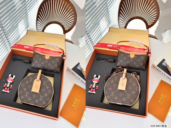 LV Stylish Bag Set Boite Silk Scarf Doll Keychain 5 Sets