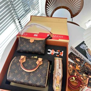 LV Stylish Bag Set Speedy Silk Scarf Doll 4 Sets 3