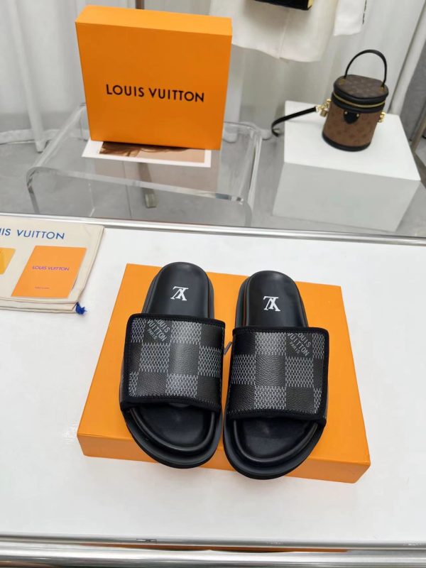 Louis Vuitton Miami Slipper Damier Velcro Grey