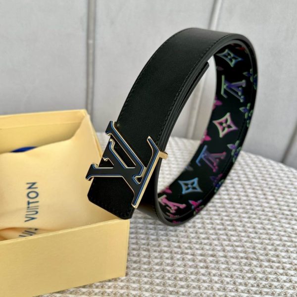 Louis Vuitton Men Pyrmide Truck Leather Reversible Belt 40MM