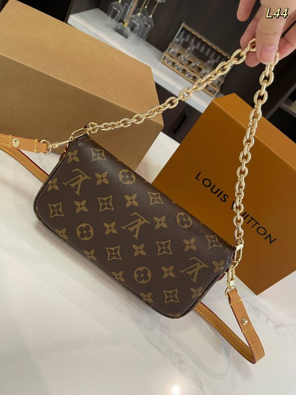 Louis Vuitton Wallet On Chain IVY Monogram M81911